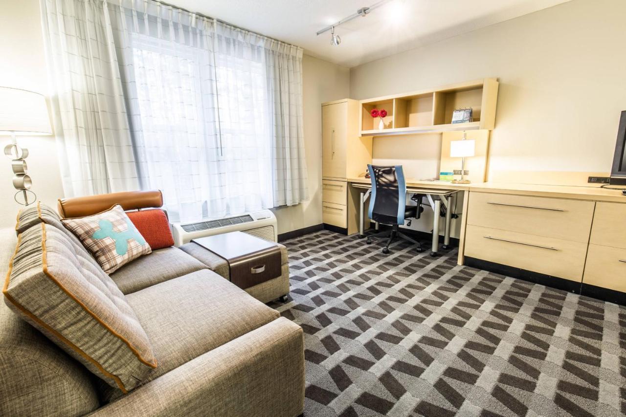 Towneplace Suites By Marriott Gilford Buitenkant foto