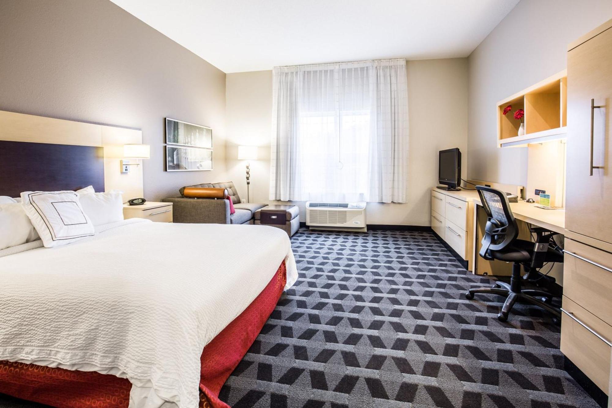 Towneplace Suites By Marriott Gilford Buitenkant foto