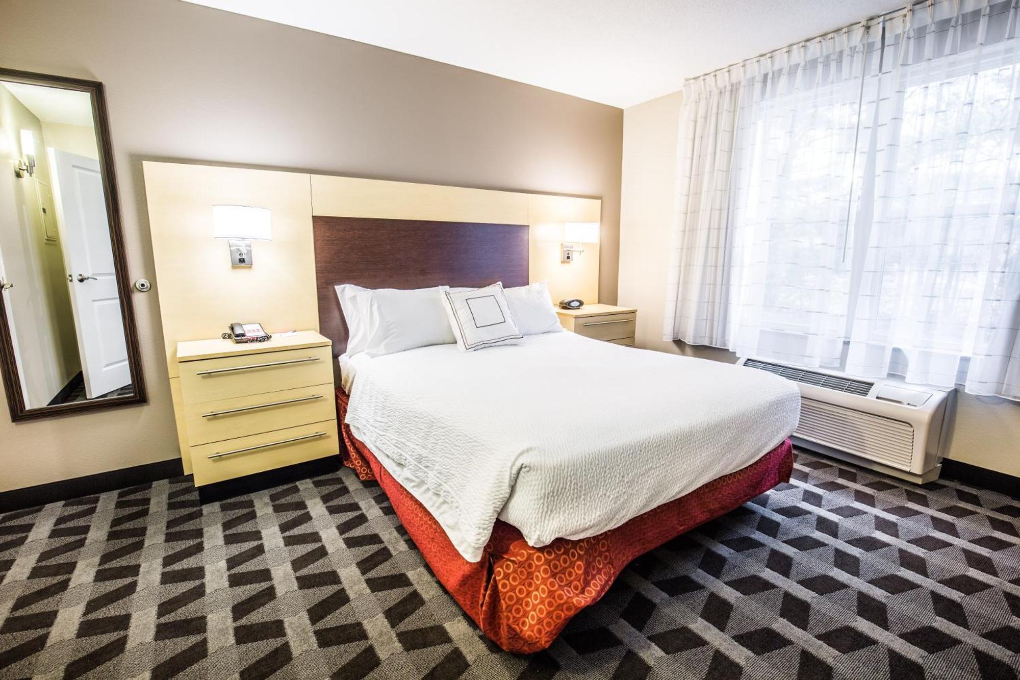 Towneplace Suites By Marriott Gilford Buitenkant foto