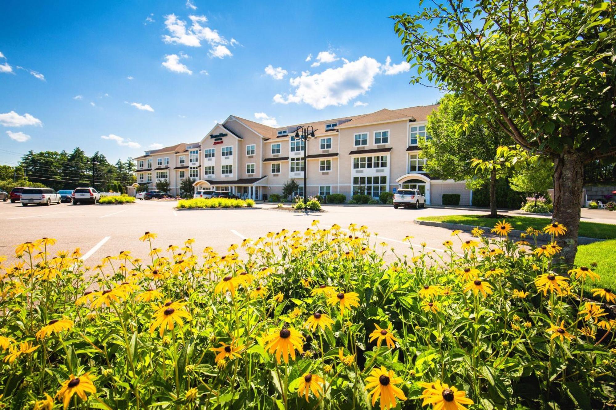 Towneplace Suites By Marriott Gilford Buitenkant foto