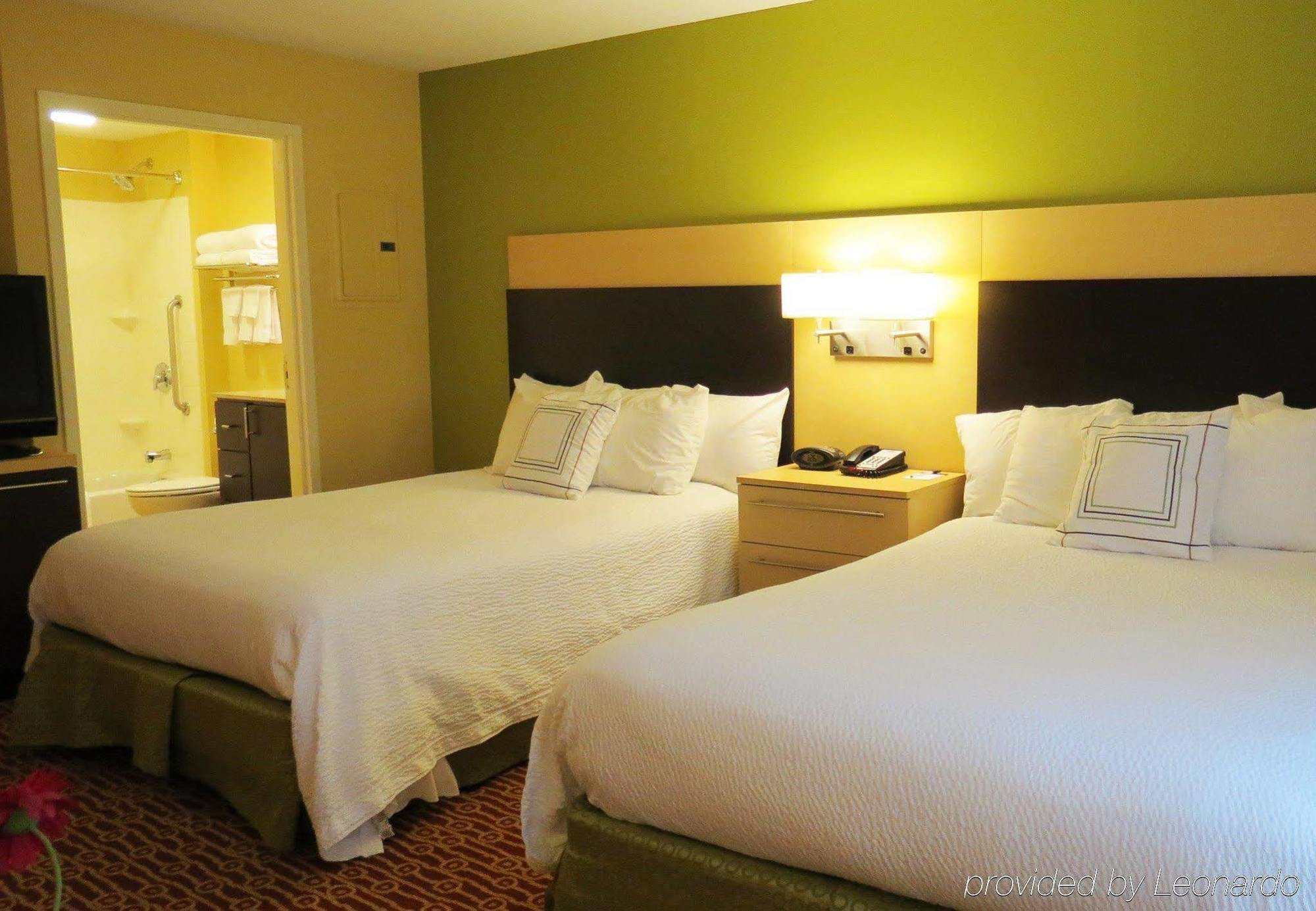 Towneplace Suites By Marriott Gilford Buitenkant foto