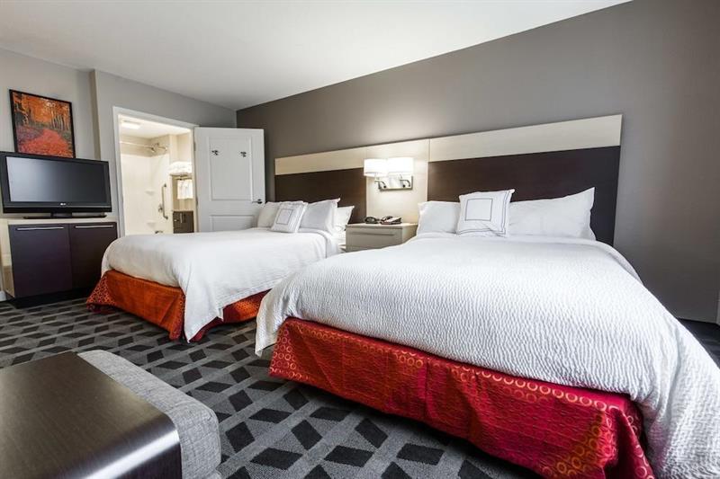 Towneplace Suites By Marriott Gilford Buitenkant foto